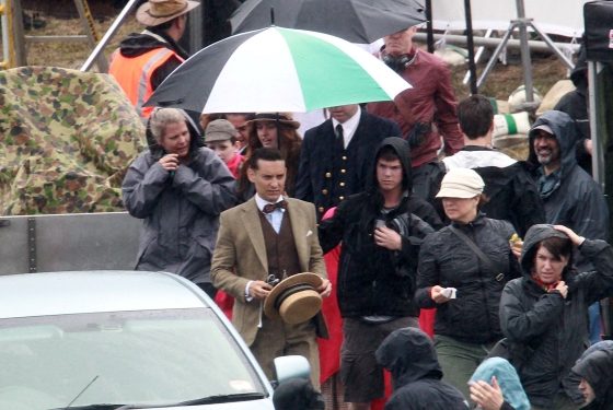 First Set Photos of Tobey Maguire as Nick Carraway in Great Gatsby