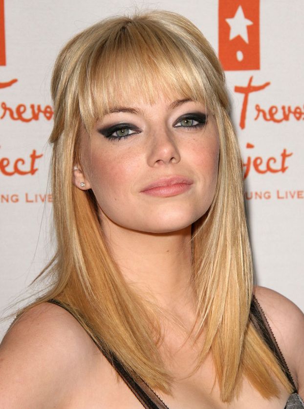 First Look At Emma Stone With Blonde Hair For 
