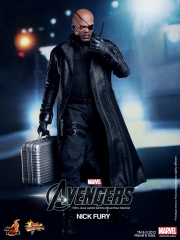 Hot Toys - The Avengers - Nick Fury Limited Edition Collectible Figurine_PR1.jpg