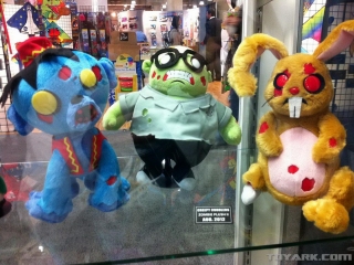 Toy-Fair-2012-Mezco-Horror-0014_1329071132.jpg