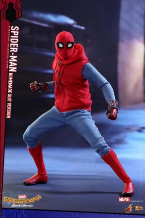 Hot-Toys---Spider-Man-Homecoming---Spider-Man-Homemade-Suit-collectible-figure_16.jpg