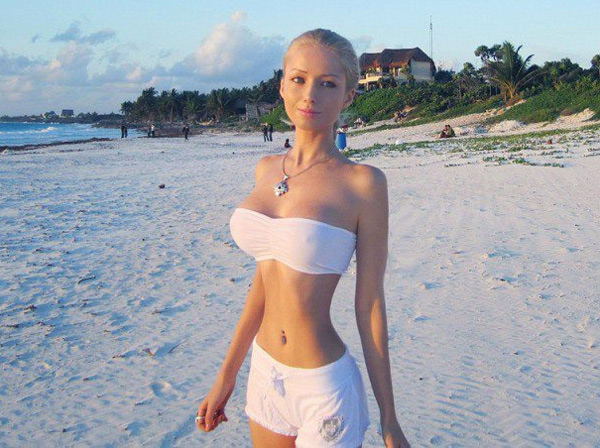 Ukrainian Girl Realizes Life S Dream To Become A Living Barbie Doll Ybmw