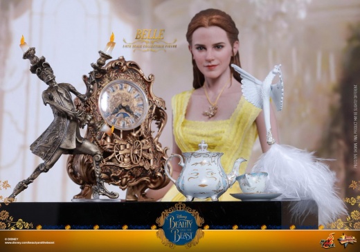 Hot-Toys---Beauty-&-the-Beast---Belle-collectible-figure_PR9.jpg