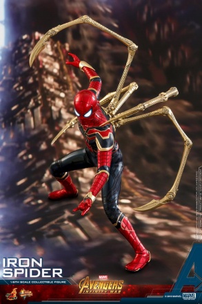 Hot Toys - AIW - Iron Spider collectible figure_PR1.jpg