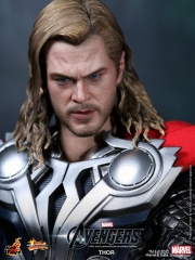 Hot Toys - The Avengers  - Thor Limited Edition Collectible Figurine_PR13.jpg
