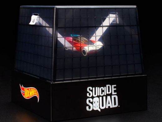 SDCC16-Mattel-Suicide-Squad-Hot-Wheels-HarleyQuinn.jpg