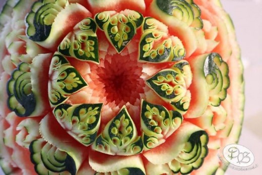 10-watermelons-of-Daniele-Barresi-which-they-will-blow-your-mind-58d8b472423c2__700.jpg