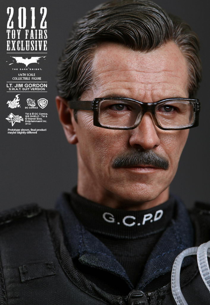Hot Toys – The Dark Knight: 1/6th scale Lt. Jim Gordon Collectible ...