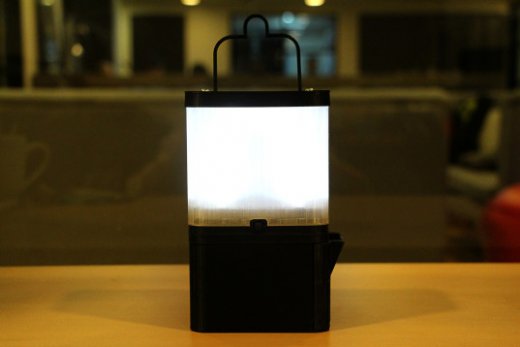 Salt-Sustainable-Alternative-Lighting-Lamp-Lipa-Aisa-Mijena-537x358.jpg