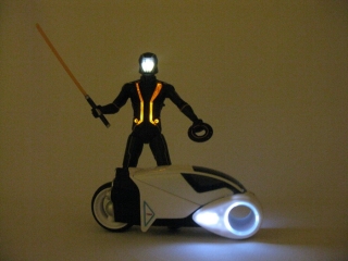 spinmasters_tron_legacy_Review_8.JPG