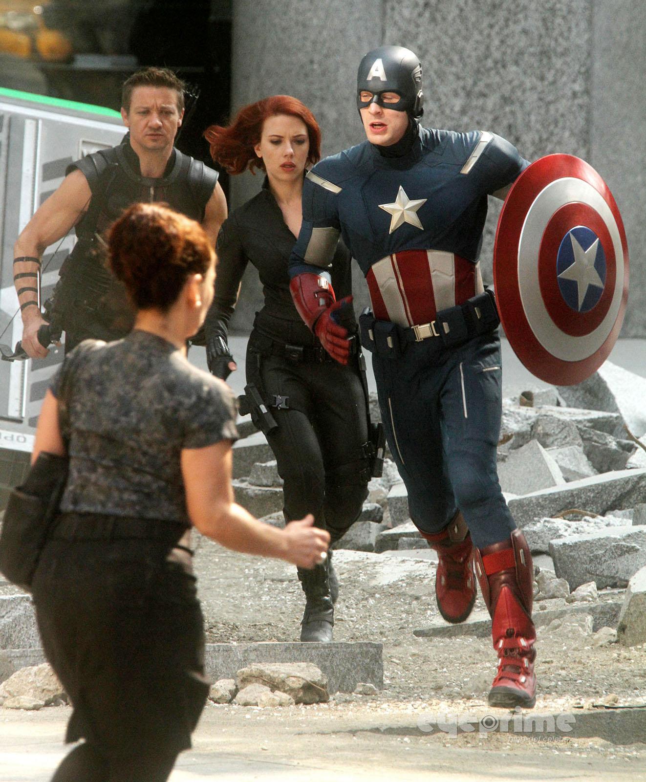 New Images From ‘the Avengers Set Featuring Captain