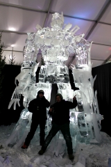 Optimus-Prime-ice-sculpture.jpg