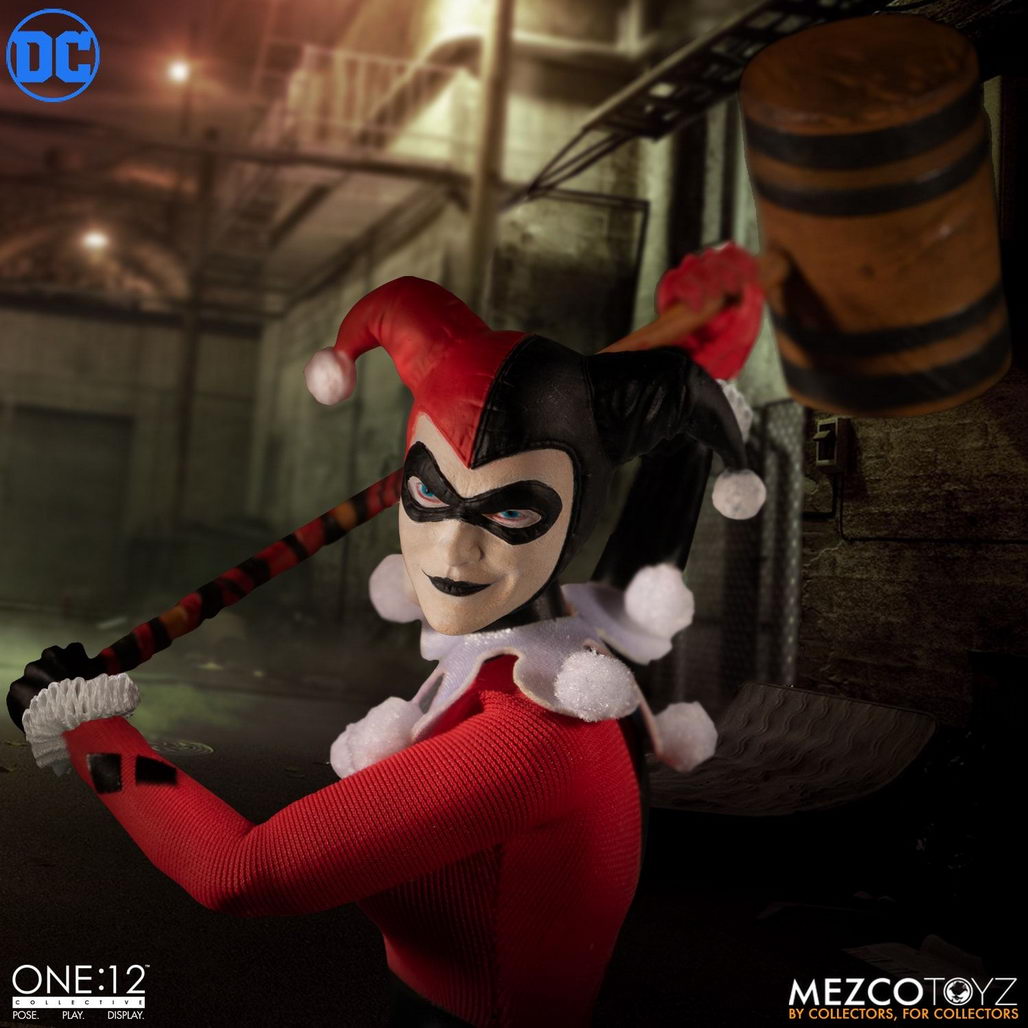 mezco deluxe harley quinn